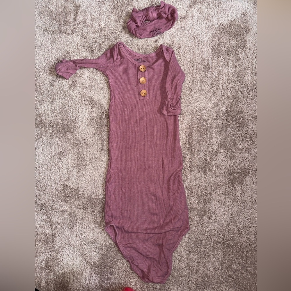 Caden Lane Waffle gown and headband bow 0-3 months